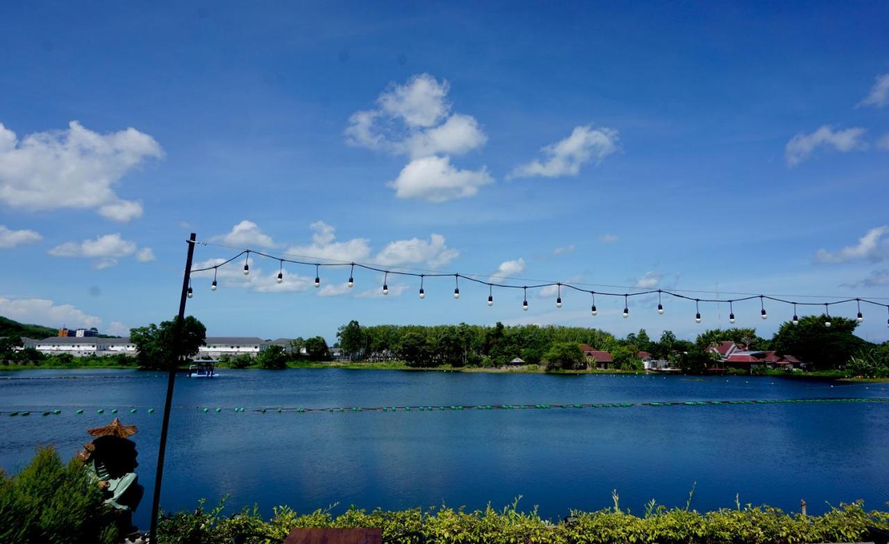 The Lake Chalong Hotel Sha Plus Екстер'єр фото