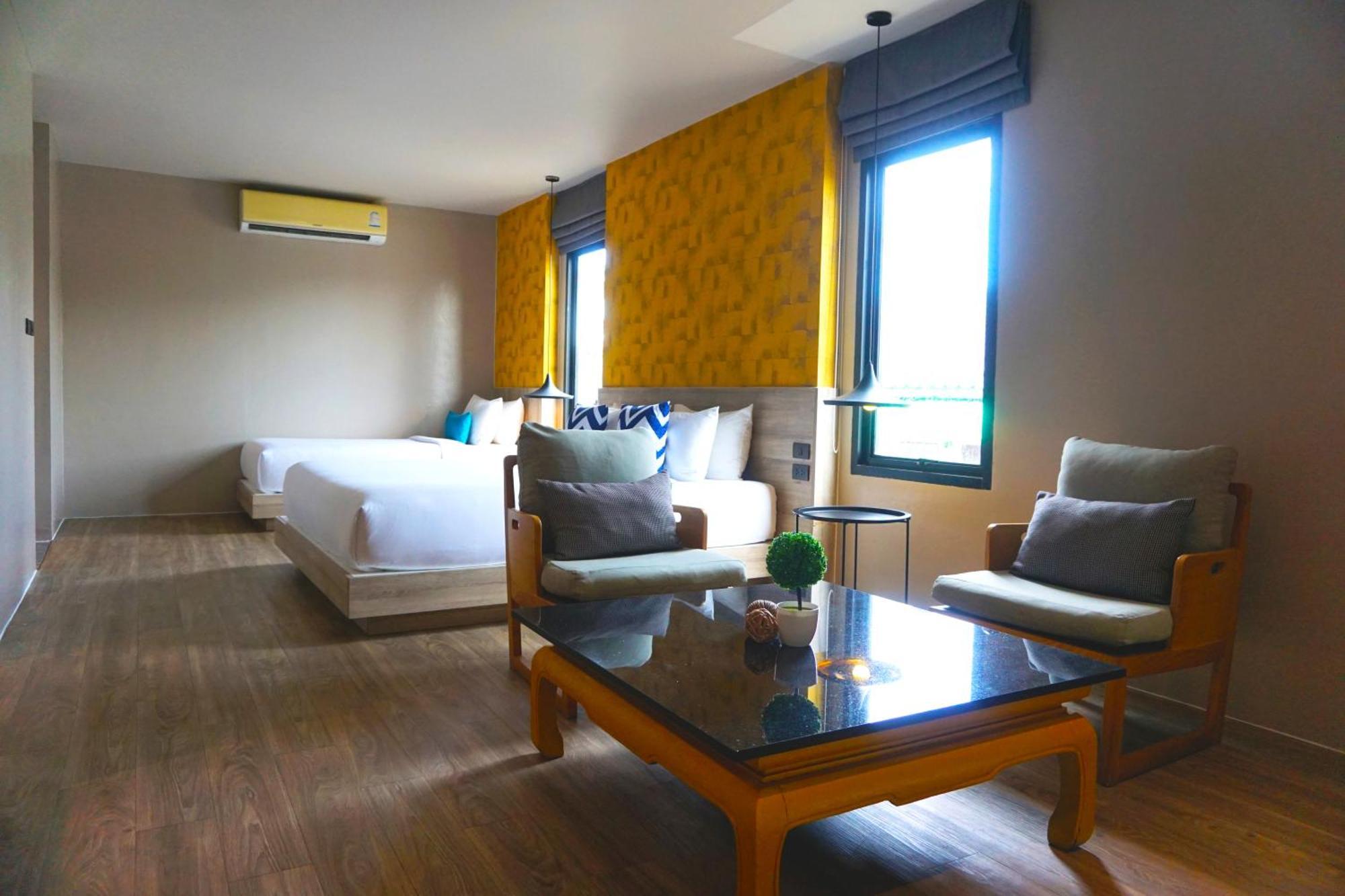 The Lake Chalong Hotel Sha Plus Екстер'єр фото