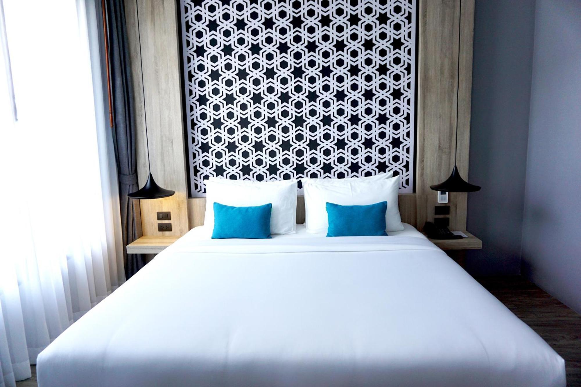 The Lake Chalong Hotel Sha Plus Екстер'єр фото