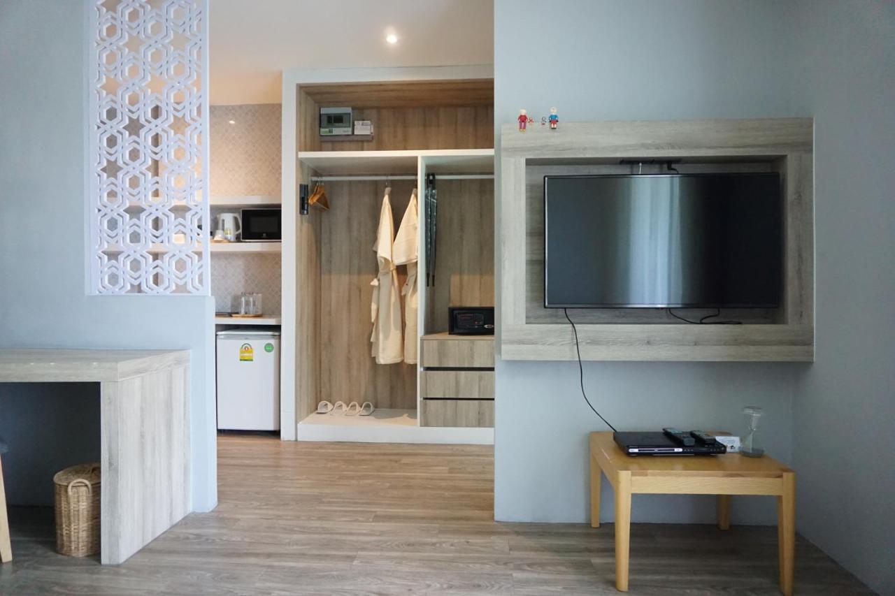 The Lake Chalong Hotel Sha Plus Екстер'єр фото